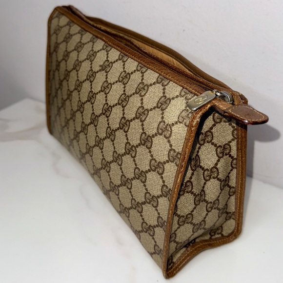 Auth Vintage GUCCI Clutch - Picture 8 of 15